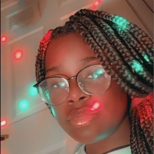 Meet your Posher, Kaylee